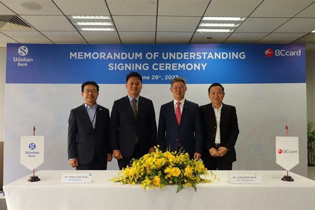 Shinhan Bank, BC Card collaborate on acquiring business development